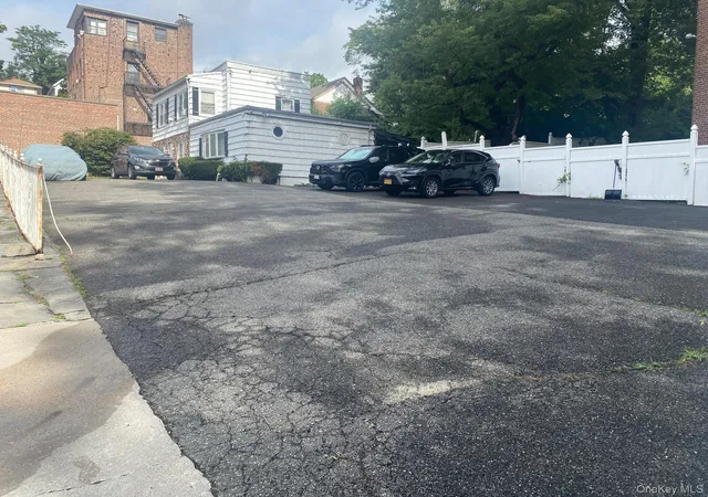 Photo 2 of Single family home for sale at 9 New Pl, Yonkers, NY 10704 | MLS# 1067597 | Listing updated on 2026-10-28