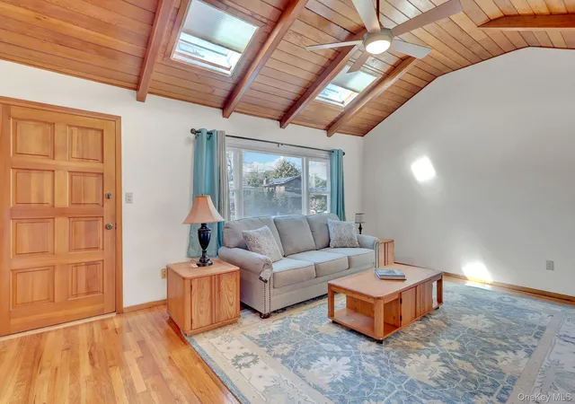 Photo 2 of Single family home for sale at 177 Evergreen Ave, Smithtown, NY 11787 | MLS# 1067602 | Listing updated on 2026-10-29