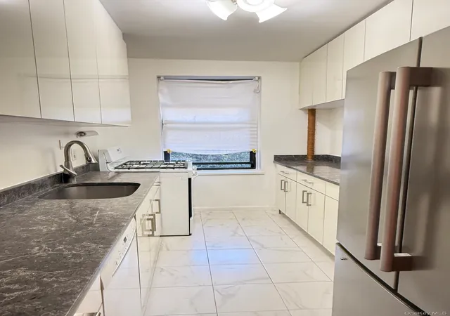 Photo 2 of House for sale at 67-40 Yellowstone Blvd #3B, New York, NY 11375 | MLS# 1067629 | Listing updated on 2026-10-29