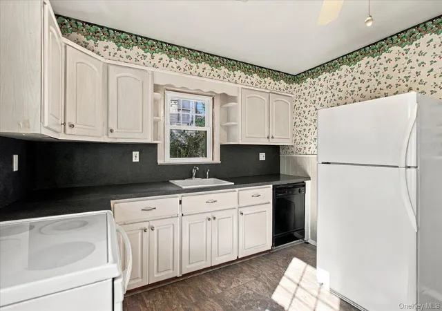 Photo 3 of Single family home for sale at 70 E 19th Street, Huntington, NY 11746 | MLS# 1067632 | Listing updated on 2026-10-29