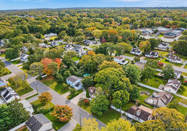 Photo 3 of Single family home for sale at 14 Bonnybill Dr, Brookhaven, NY 11720 | MLS# 1067645 | Listing updated on 2026-10-28