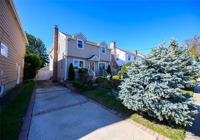 Photo 1 of Single family home for sale at 203 Holly Ave, Hempstead, NY 11550 | MLS# 1067647 | Listing updated on 2026-10-29