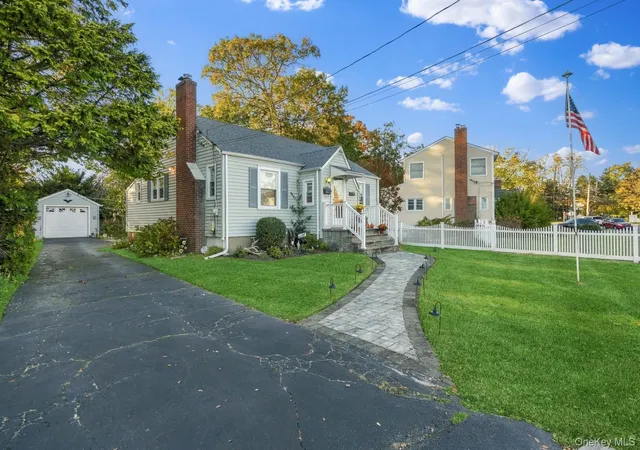 Photo 2 of Single family home for sale at 82 Pardee Ave, Islip, NY 11751 | MLS# 1067688 | Listing updated on 2026-10-28