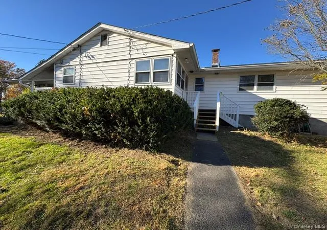 Photo 2 of Single family home for sale at 748 State Route 52, Montgomery, NY 12586 | MLS# 1067705 | Listing updated on 2026-10-29