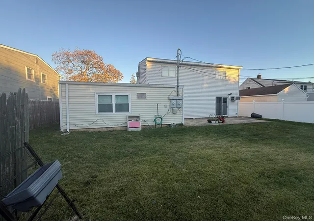 Photo 2 of Single family home for sale at 106 Ranch Ln, Hempstead, NY 11756 | MLS# 1067711 | Listing updated on 2026-10-29