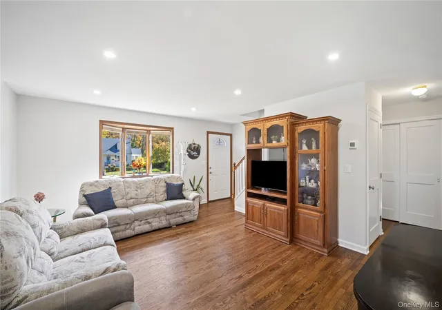 Photo 4 of Single family home for sale at 28 Forest Ave, Cortlandt, NY 10567 | MLS# 1067720 | Listing updated on 2026-10-29