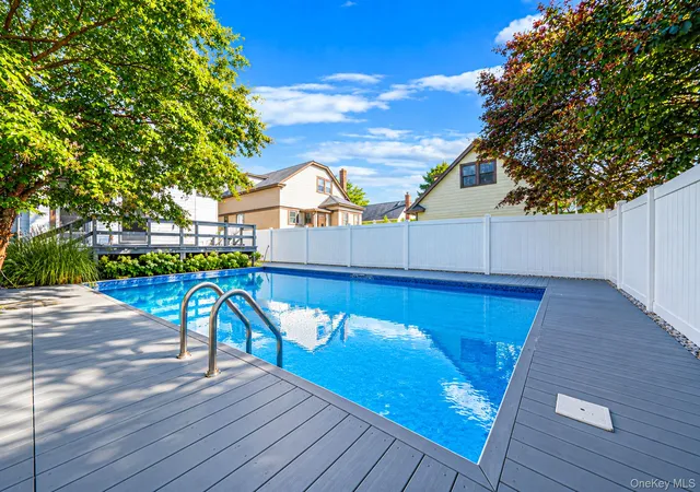 Photo 4 of Single family home for sale at 1054 Grand Ave, Hempstead, NY 11550 | MLS# 1067784 | Listing updated on 2026-10-29