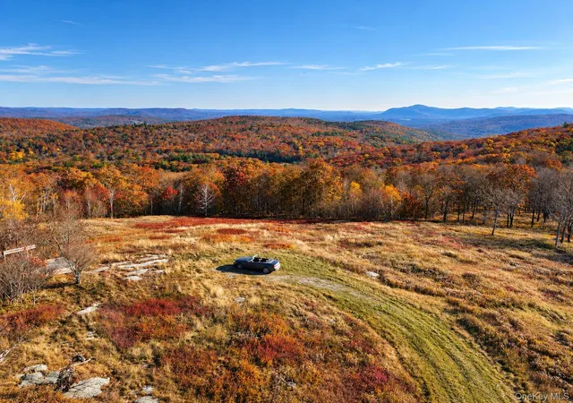 Photo 4 of Single family home for sale at 890 Bald Mountain Rd, Austerlitz, NY 12017 | MLS# 1067810 | Listing updated on 2026-10-29