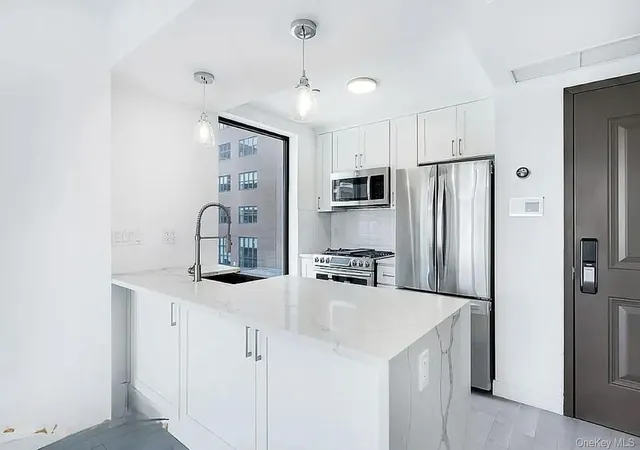 Photo 4 of Condo for sale at 41-04 27th Street #4, New York, NY 11101 | MLS# 1067822 | Listing updated on 2026-10-29