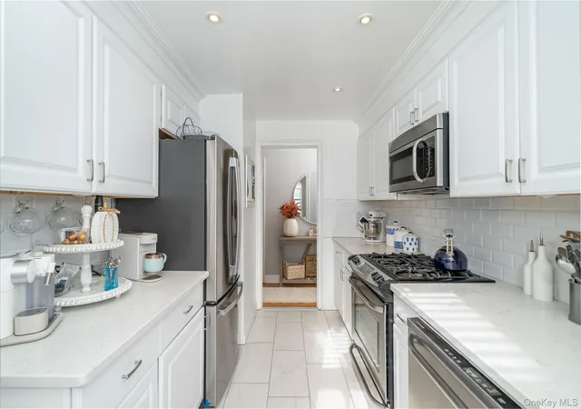 Photo 4 of House for sale at 50 N Broadway #1B, White Plains, NY 10603 | MLS# 1067824 | Listing updated on 2026-10-30