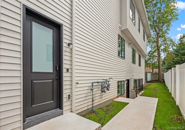 Photo 3 of Condo for sale at 30 E Castle Ave #202, Ramapo, NY 10977 | MLS# 1067828 | Listing updated on 2026-10-29