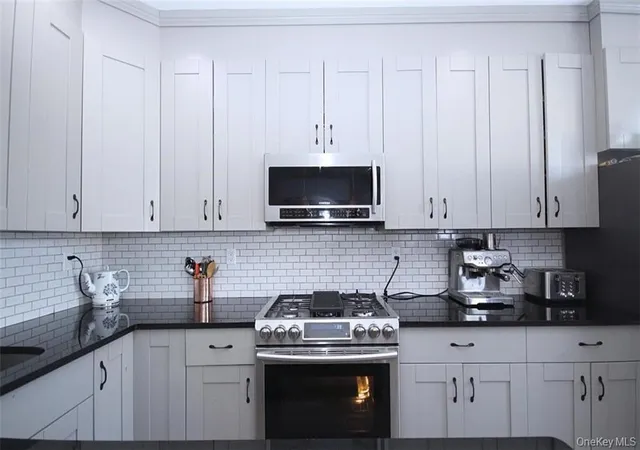 Photo 4 of House for sale at 1349 E 54 Street, New York, NY 11234 | MLS# 1067831 | Listing updated on 2026-10-30