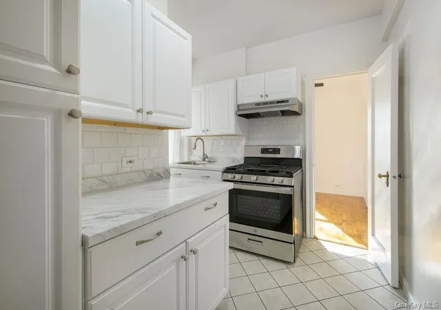 Photo 4 of House for sale at 72-15 37th Avenue #1E, New York, NY 11372 | MLS# 1067835 | Listing updated on 2026-10-30