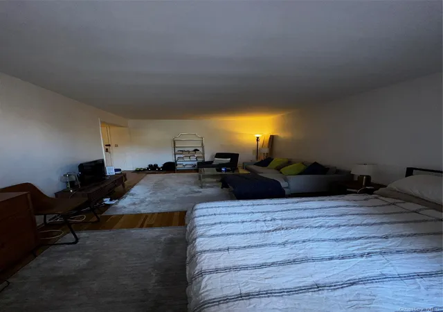 Photo 4 of House for sale at 6741 Burns St #201, New York, NY 11375 | MLS# 1067855 | Listing updated on 2026-10-29