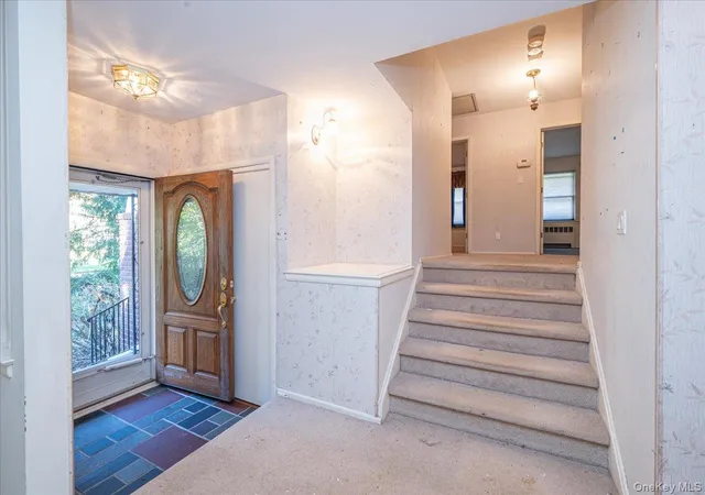 Photo 2 of Single family home for sale at 1 Beck Pl, Huntington, NY 11743 | MLS# 1067858 | Listing updated on 2026-10-29