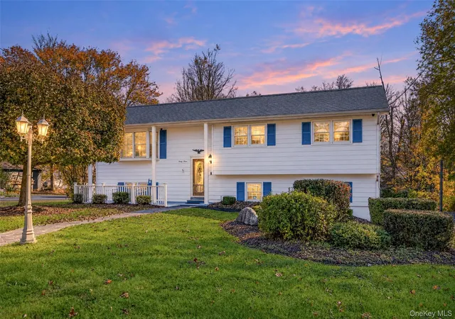 Photo 1 of Single family home for sale at 33 Sneed St, Mamakating, NY 12790 | MLS# 1067860 | Listing updated on 2026-10-29