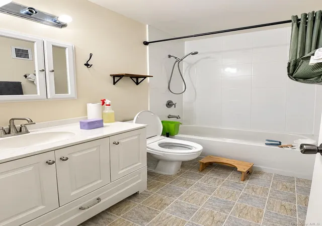 Photo 3 of Condo for sale at 42 42 Union St #1D, New York, NY 11355 | MLS# 1067872 | Listing updated on 2026-10-29