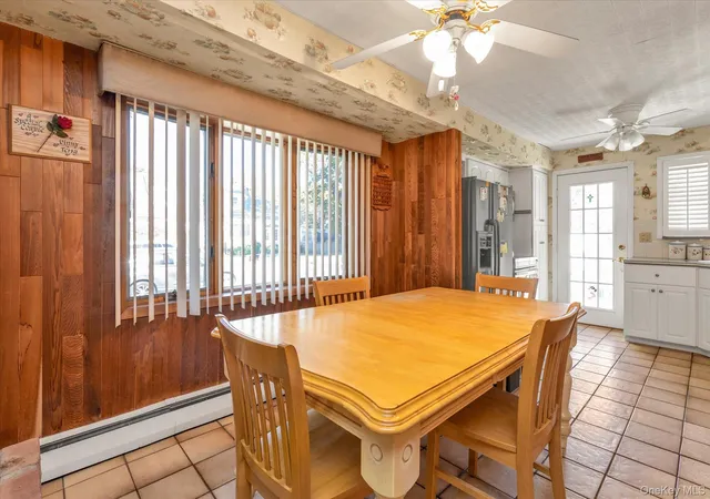 Photo 4 of Single family home for sale at 100 Grant St, Oyster Bay, NY 11762 | MLS# 1067889 | Listing updated on 2026-10-29
