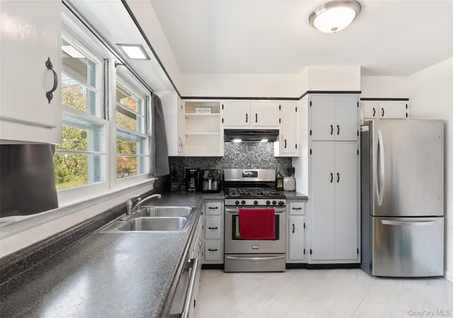 Photo 4 of Single family home for sale at 173 Roosevelt Rd, Hyde Park, NY 12538 | MLS# 1067892 | Listing updated on 2026-10-29