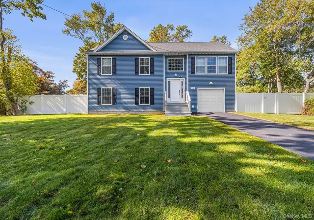 Single family home for sale at 514 Amsterdam Ave, Brookhaven, NY 11772 | MLS# 1067917