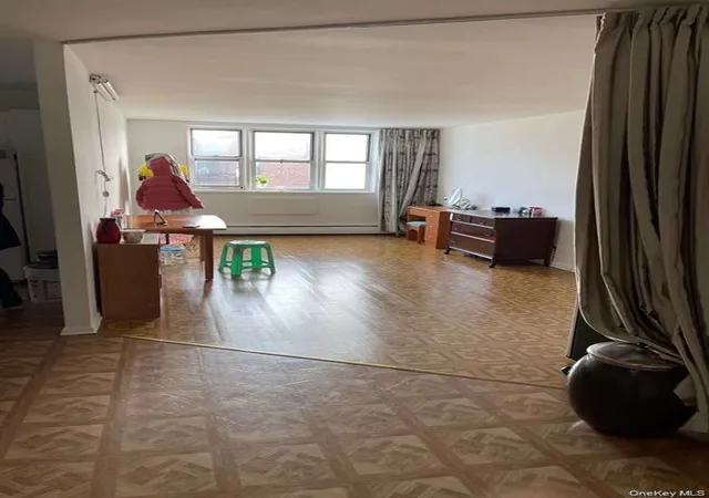 Condo for sale at 34-20 Parsons Blvd #6V, New York, NY 11354 | MLS# 1067919