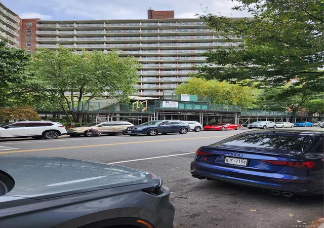 Photo 3 of Condo for sale at 61 25 97 Street #2H, New York, NY 11374 | MLS# 1067931 | Listing updated on 2026-10-28