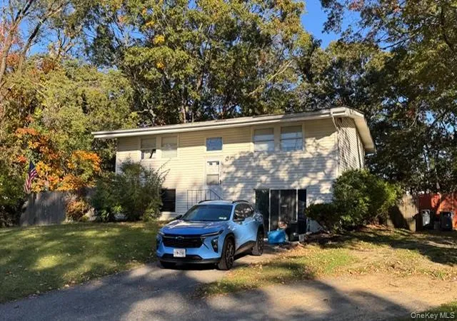 Photo 1 of Single family home for sale at 12 Arrowhead Ln, Brookhaven, NY 11733 | MLS# 1067949 | Listing updated on 2026-10-29