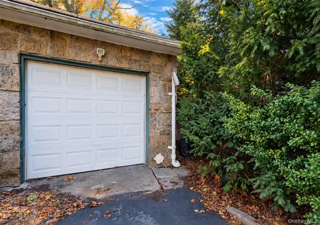 Photo 3 of Single family home for sale at 30 Linden Ln, Hempstead, NY 11566 | MLS# 1067962 | Listing updated on 2026-10-28