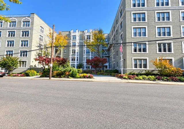 House for sale at 1175 E Broadway #3-G, Hempstead, NY 11557 | MLS# 1067977 | Listing updated on 2026-10-29