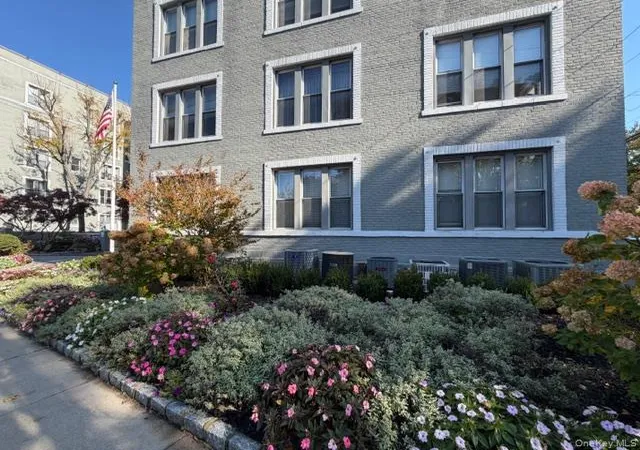 Photo 1 of House for sale at 1175 E Broadway #3-G, Hempstead, NY 11557 | MLS# 1067977 | Listing updated on 2026-10-29