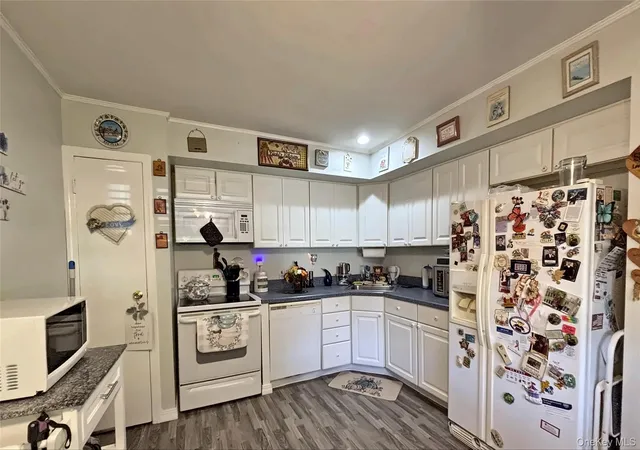 Photo 2 of Single family home for sale at 84 Palmetto Dr, Brookhaven, NY 11967 | MLS# 1067978 | Listing updated on 2026-10-29