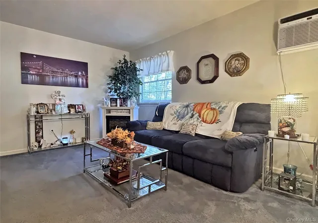 Photo 4 of Single family home for sale at 84 Palmetto Dr, Brookhaven, NY 11967 | MLS# 1067978 | Listing updated on 2026-10-29
