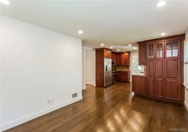 Photo 3 of Single family home for sale at 20 Walker Ave, Rye City, NY 10580 | MLS# 1067991 | Listing updated on 2026-10-29