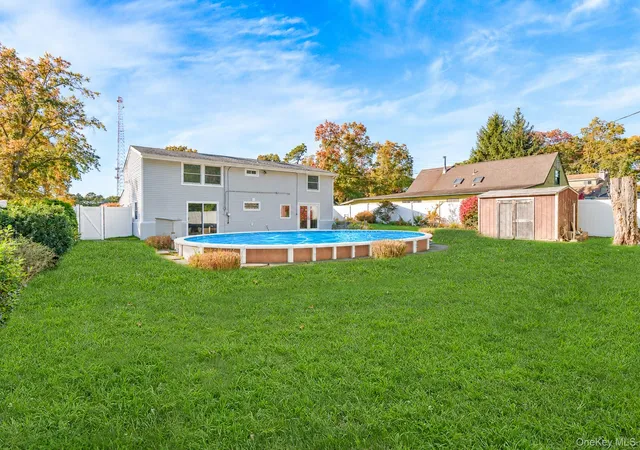 Photo 2 of Single family home for sale at 79 Snowberry Ln, Islip, NY 11749 | MLS# 1068027 | Listing updated on 2026-10-30