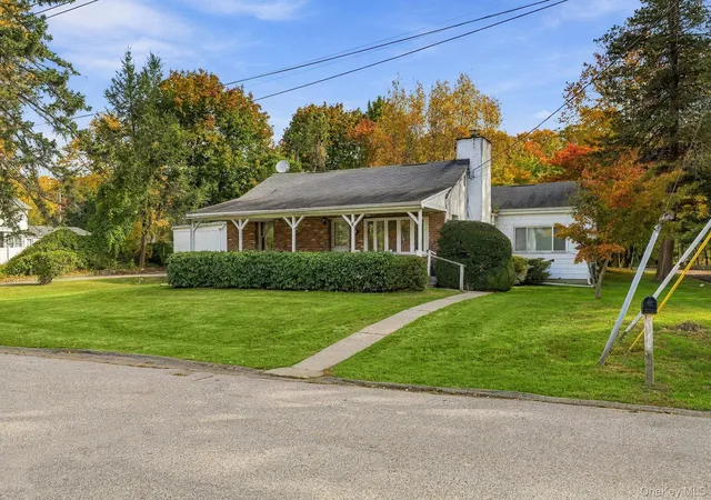 Photo 1 of Single family home for sale at 8 Knollwood Dr, Ossining, NY 10562 | MLS# 1068028 | Listing updated on 2026-10-30