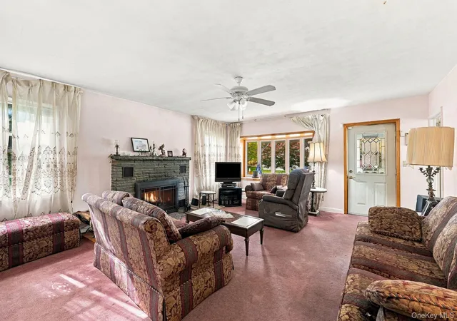 Photo 4 of Single family home for sale at 8 Knollwood Dr, Ossining, NY 10562 | MLS# 1068028 | Listing updated on 2026-10-30