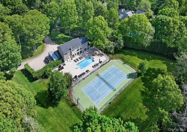 Photo 2 of Single family home for sale at 133 Old Country Rd, Southampton, NY 11942 | MLS# 1068049 | Listing updated on 2026-10-29