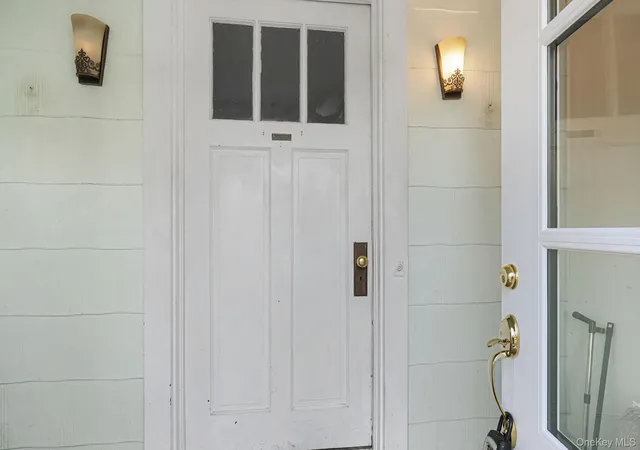 Photo 3 of Single family home for sale at 245 Quassaick Ave, New Windsor, NY 12553 | MLS# 1068077 | Listing updated on 2026-10-31