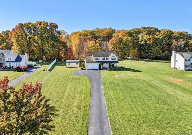 Photo 2 of Single family home for sale at 56 Heritage Xing, Wallkill, NY 10919 | MLS# 1068082 | Listing updated on 2026-10-29