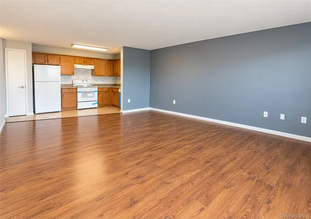 Photo 4 of Condo for sale at 260 Beach 81st St #3P, New York, NY 11693 | MLS# 1068087 | Listing updated on 2026-10-30