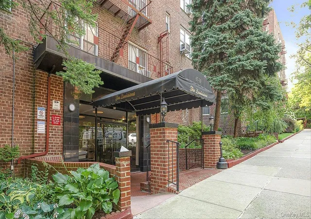 Condo for sale at 67-30 Clyde St #W3, New York, NY 11375 | MLS# 1068090
