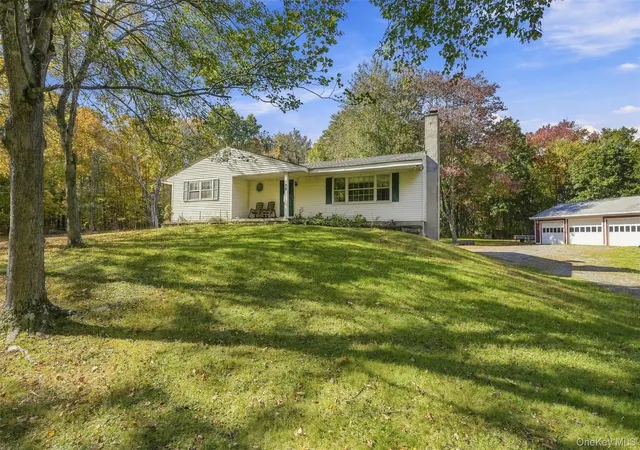 Photo 2 of Single family home for sale at 199 Lauer Rd, Poughkeepsie (town), NY 12603 | MLS# 1068101 | Listing updated on 2026-10-29