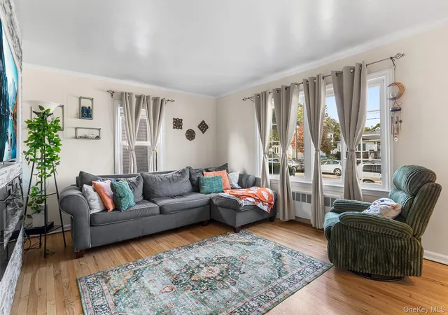 Photo 3 of Single family home for sale at 178 Rhodes Ave, Hempstead, NY 11550 | MLS# 1068120 | Listing updated on 2026-10-30