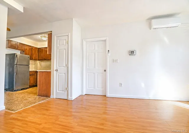 Photo 4 of Condo for sale at 71-33 162nd Street #3B, New York, NY 11365 | MLS# 1068160 | Listing updated on 2026-10-29