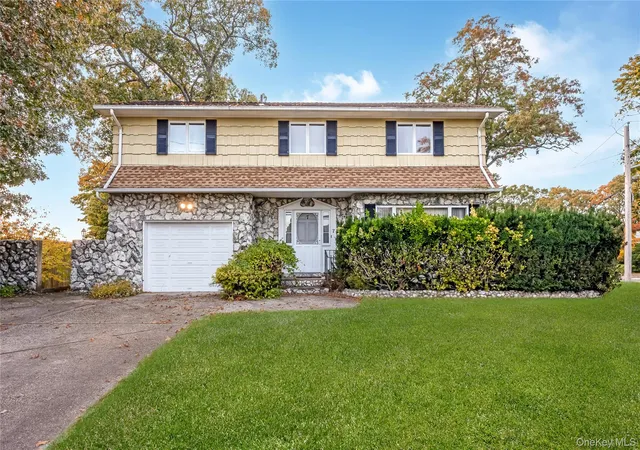 Single family home for sale at 7 Edgewood Ave, Smithtown, NY 11787 | MLS# 1068186