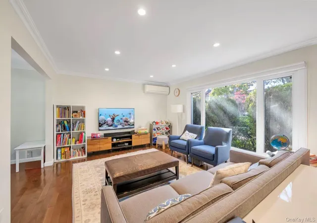 Photo 2 of Single family home for sale at 4861 208th Street, New York, NY 11364 | MLS# 1068216 | Listing updated on 2026-10-29