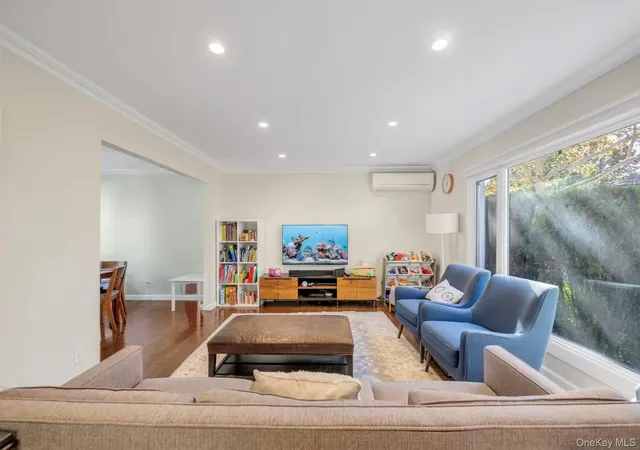 Photo 3 of Single family home for sale at 4861 208th Street, New York, NY 11364 | MLS# 1068216 | Listing updated on 2026-10-29