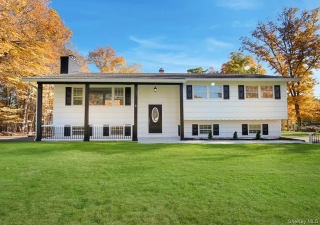 Single family home for sale at 296 Greeves Rd, Wawayanda, NY 10958 | MLS# 1068319