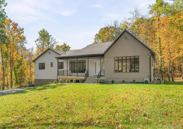 Photo 4 of Single family home for sale at 217 Maple Ave, Monroe, NY 10950 | MLS# 1068329 | Listing updated on 2026-10-29