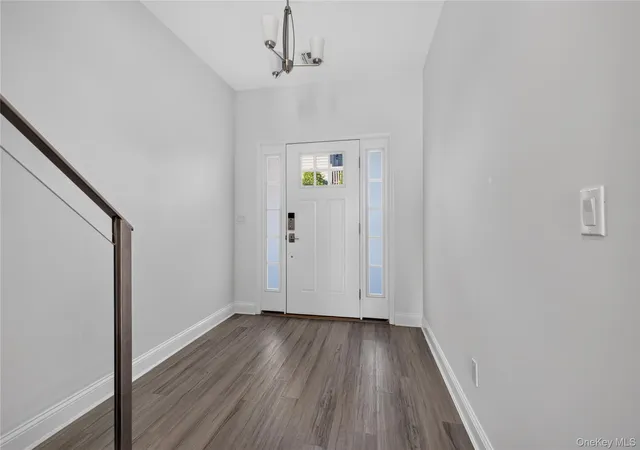 Photo 3 of Single family home for sale at 20 Hearthstone Ct, Oyster Bay, NY 11735 | MLS# 1068378 | Listing updated on 2026-10-30